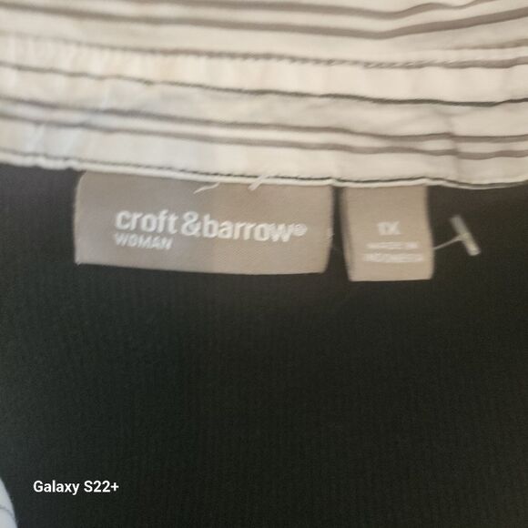 Croft & Barrow combination gray & white stripe short sleeve top with black vest - Picture 8 of 10